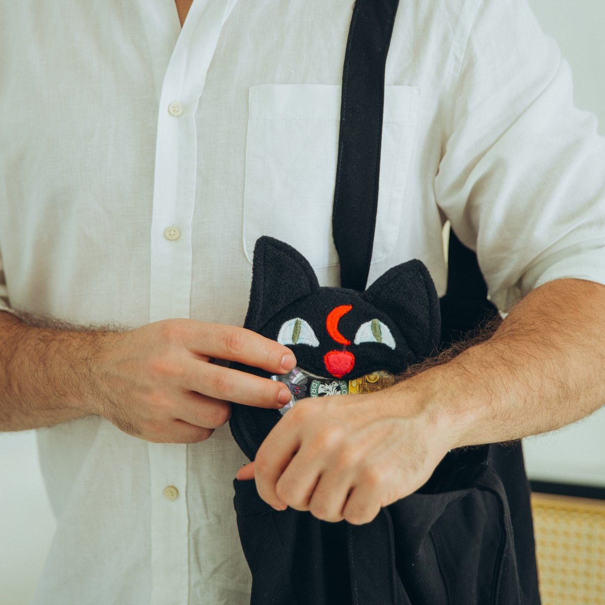 Cat ita bag β dice ita bag with a zipper closure, holds 30+ dice.