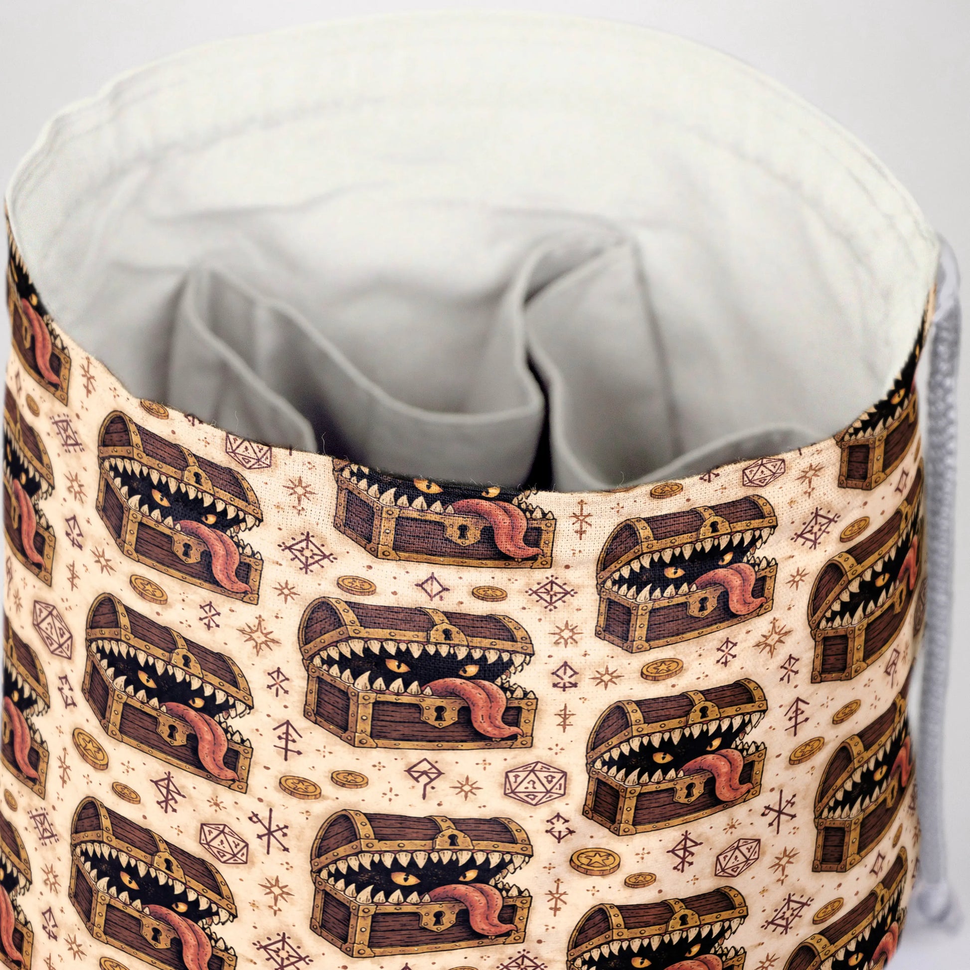 Classic mimic dice bag — fits 6 dice sets in pockets plus loose dice in the middle