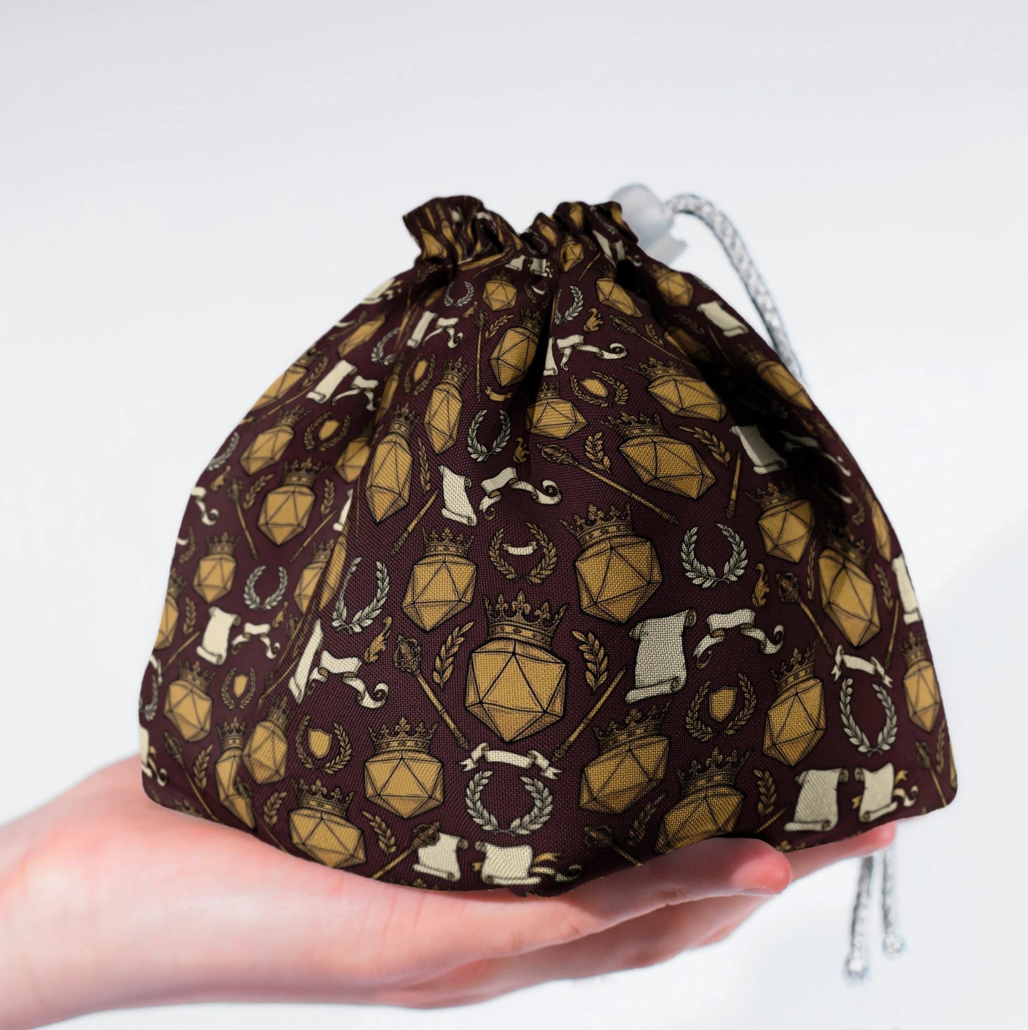 Crowned D20 crest dice bag with 6 pockets — sorts dice sets for a DM with tons of sets.