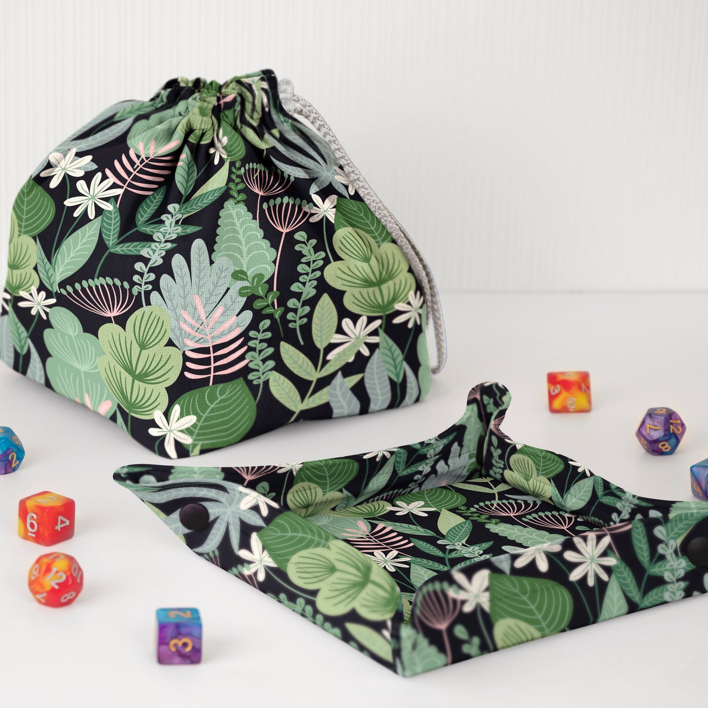 Dnd dice bag and tray, Green leaf Dnd nerdy gifts