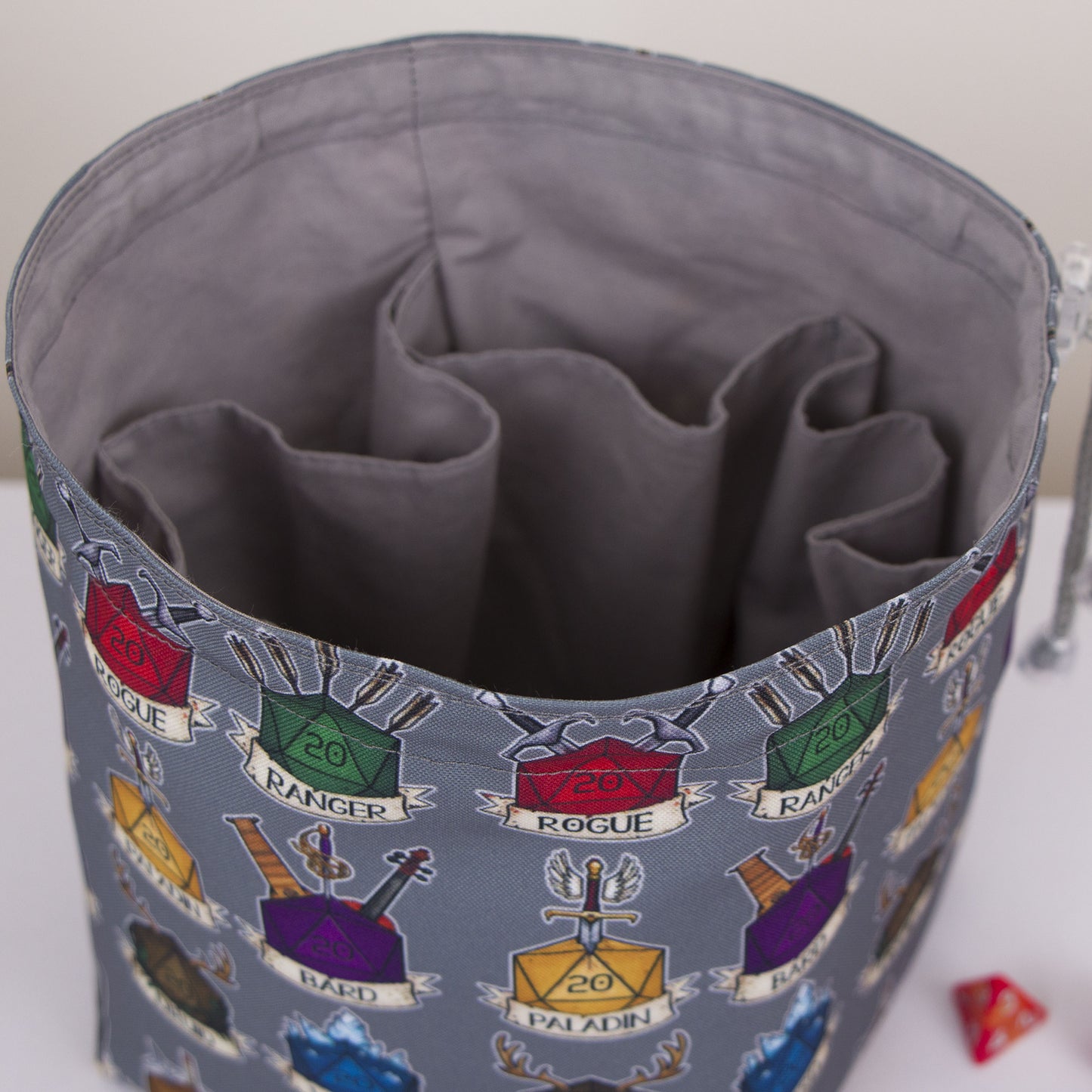 Rogue ranger paladin class dice bag with pockets — handmade DnD party gift.