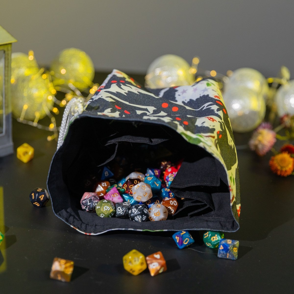 Mothman aesthetic dice bag - Game Fancy