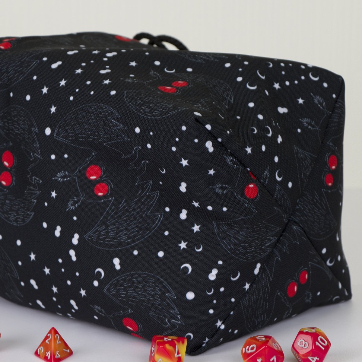 Mothman dice bag with pockets - Game Fancy