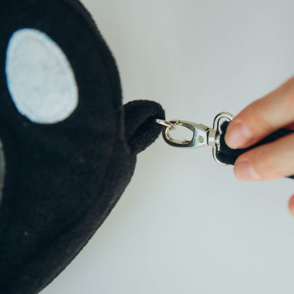 Skull ita bag — clear-window dnd ita bag, sculpted fleece, show-off dice storage.
