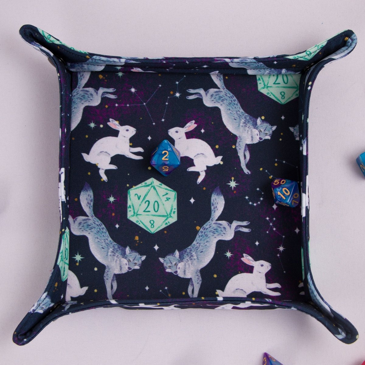 Wolf and rabbit dice bag and tray set - Game Fancy